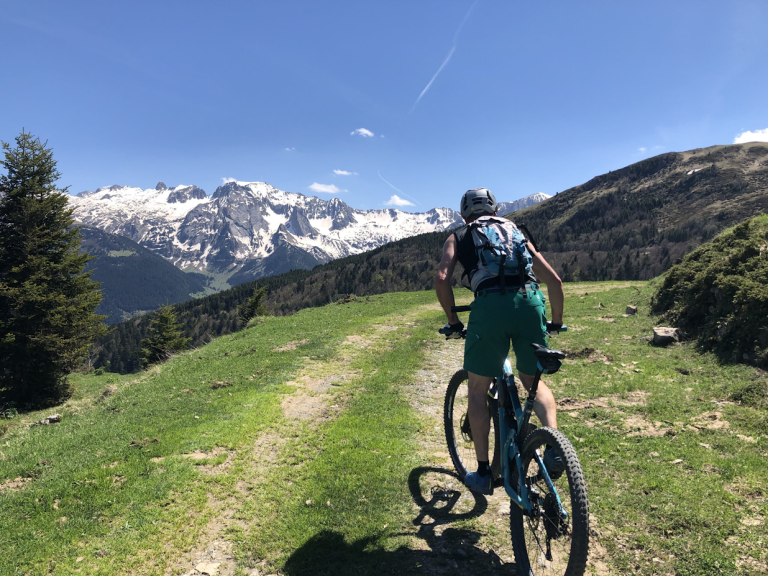 Ruta Guiada en bicicleta por Barish Aran Inédito